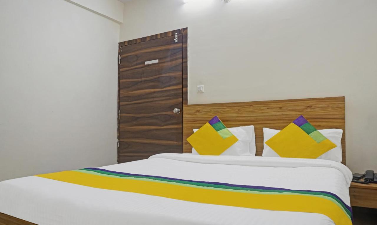 Itsy Hotels Ay Plus Hotels Kharadi ภายนอก รูปภาพ