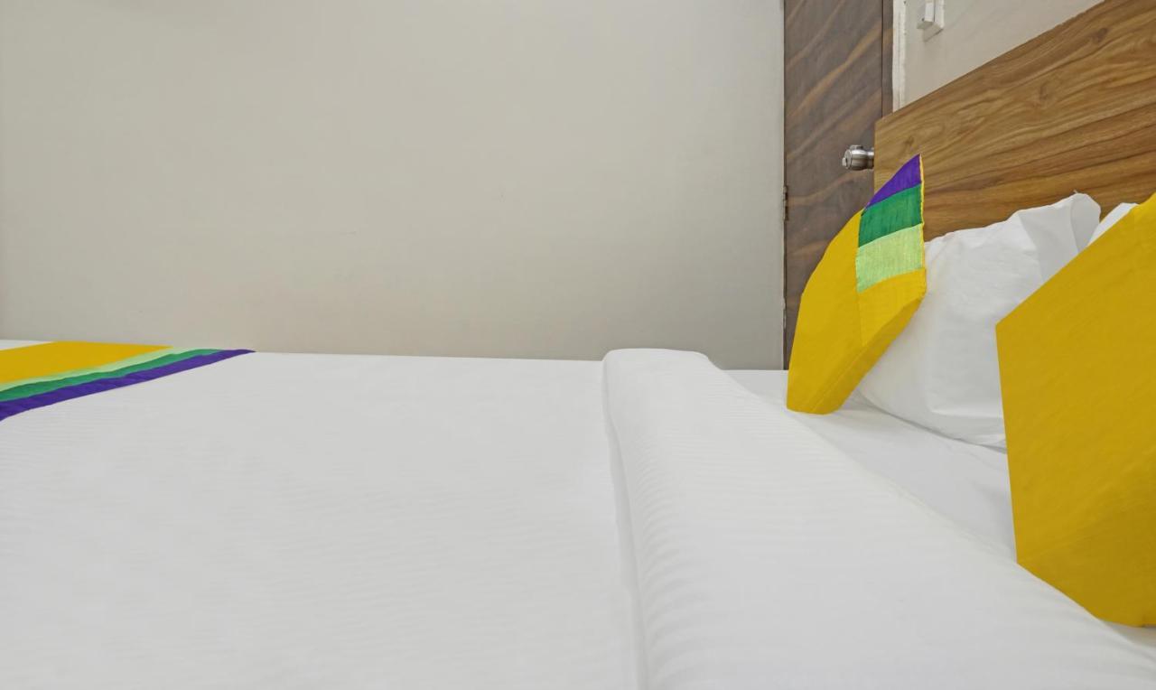 Itsy Hotels Ay Plus Hotels Kharadi ภายนอก รูปภาพ